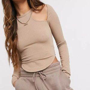 Shoulder Cut-Out Top